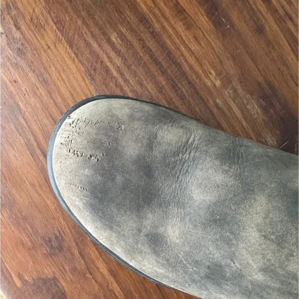 Blundstone Rustic Brown Chelsea Boots - Picture 3 of 5